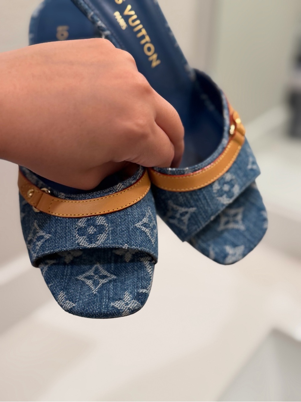 Louis Vuitton women Denim Monogram Slip-On Sandals with Tan Trim
38.5 - Picture 2 of 11